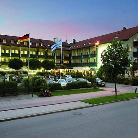 Bauer Hotel Und Restaurant Feldkirchen  Exterior photo